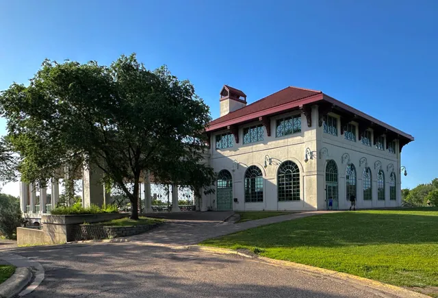 $3,500 | 1197 West Como Boulevard, St. Paul, MN 55103