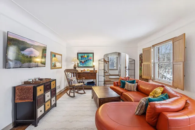 $3,500 | 1197 West Como Boulevard, St. Paul, MN 55103