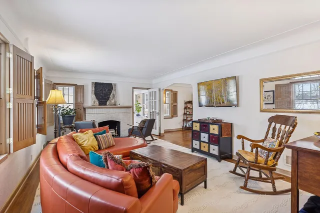 $3,500 | 1197 West Como Boulevard, St. Paul, MN 55103