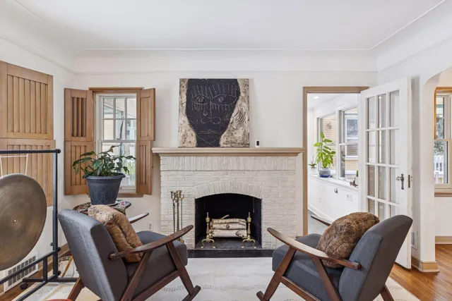 $3,500 | 1197 West Como Boulevard, St. Paul, MN 55103