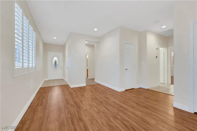 $2,250 | 310 Fancrest Street, Henderson, NV 89052