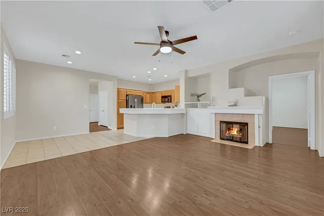 $2,250 | 310 Fancrest Street, Henderson, NV 89052