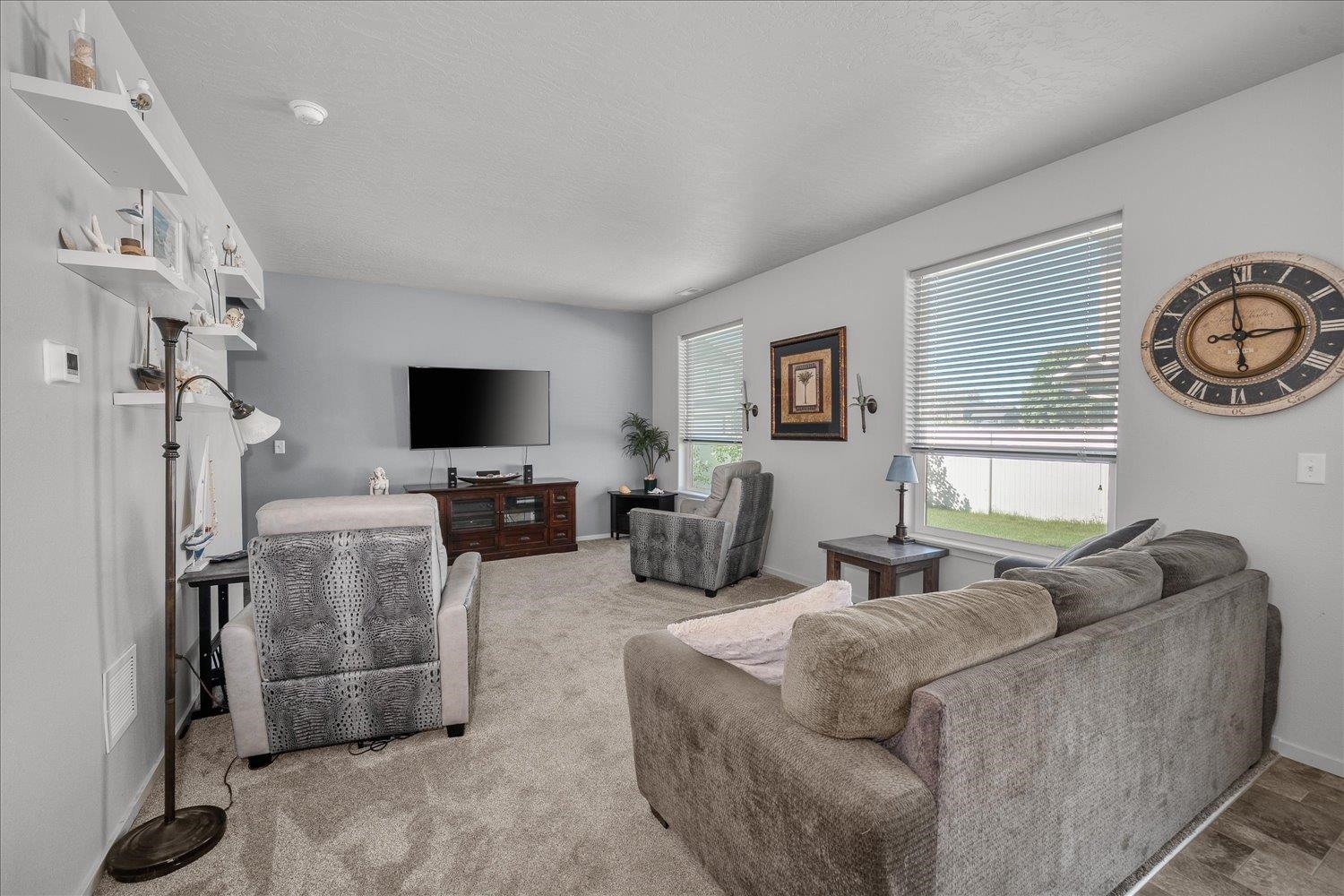 1705 North Arties Road Spokane Valley, WA 99016 - Photo 8 of 34