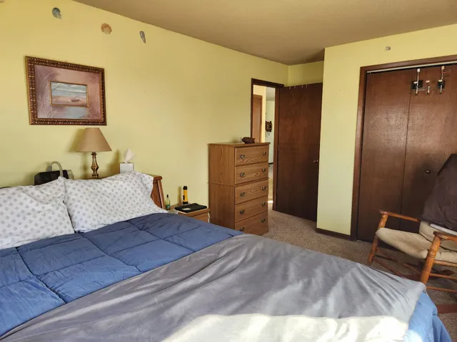 $279,900 | 524 Hiawatha Drive, St. Clair, MN 56080