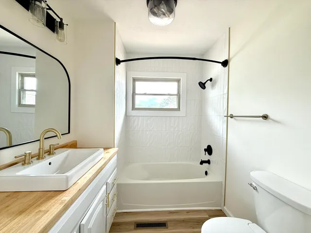 $349,900 | 1103 West 10th Street, Metropolis, IL 62960