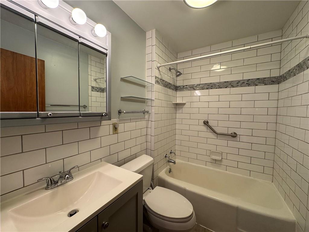 1334 Locust Street Indiana, PA 15701 - Photo 4 of 9