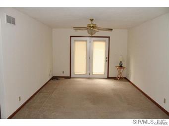 109 Collinsville Road Troy, IL 62294 - Photo 5 of 24