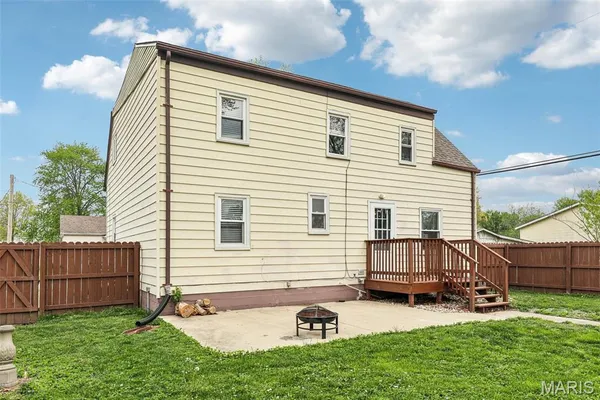 $210,000 | 108 East Kentucky Street, Trenton, IL 62293