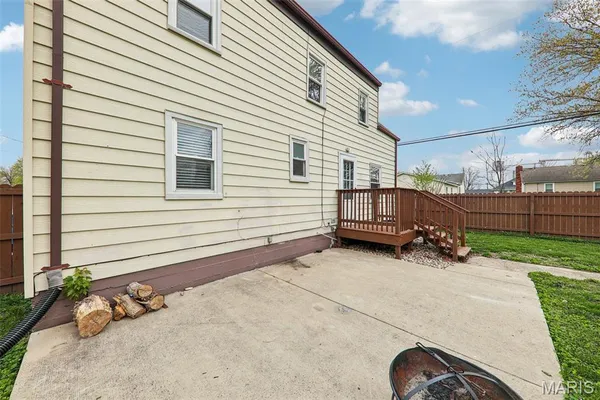 $210,000 | 108 East Kentucky Street, Trenton, IL 62293