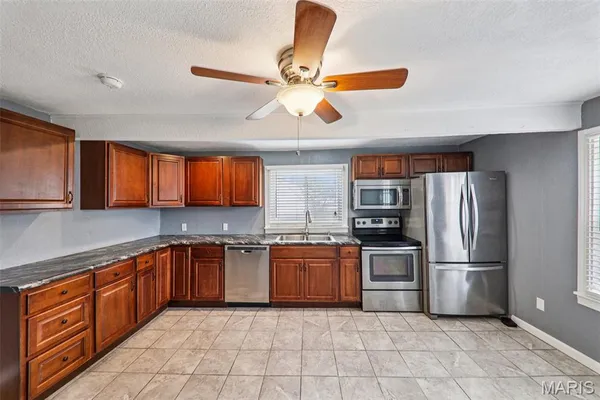 $210,000 | 108 East Kentucky Street, Trenton, IL 62293