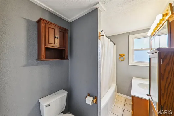 $210,000 | 108 East Kentucky Street, Trenton, IL 62293