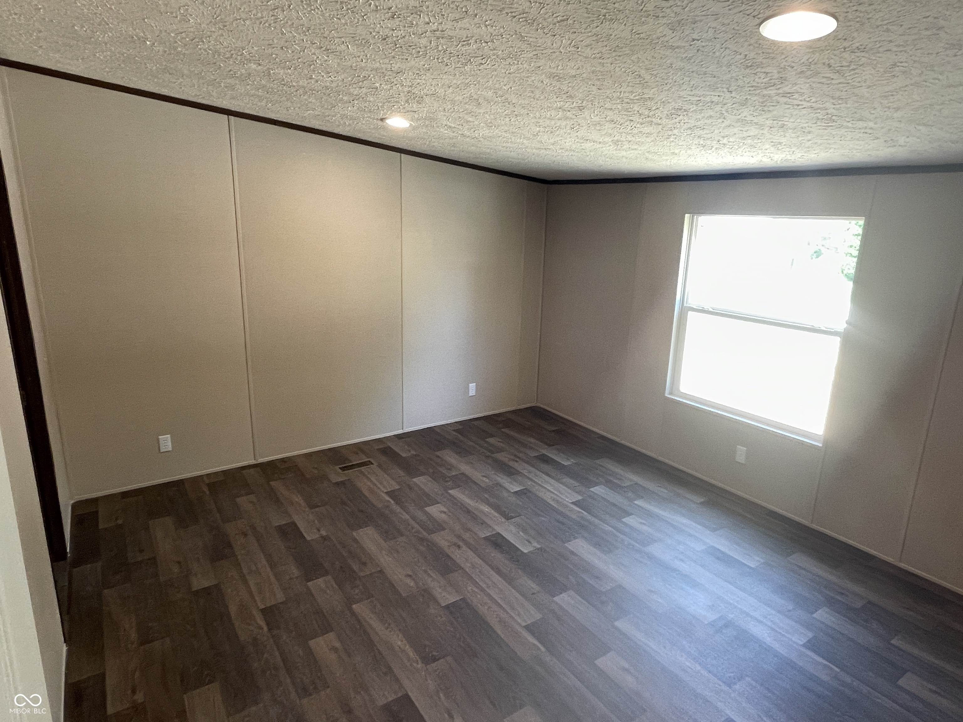 1209 West York Road Austin, IN 47102 - Photo 11 of 15 Gallery Image 11