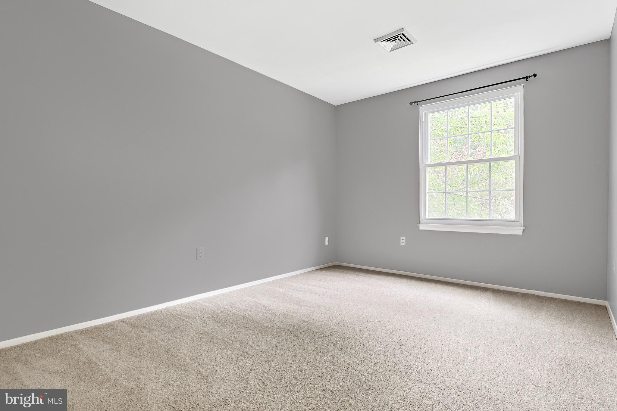 3886 Ridgewood Road York, PA 17406 - Photo 13 of 29 Gallery Image 13