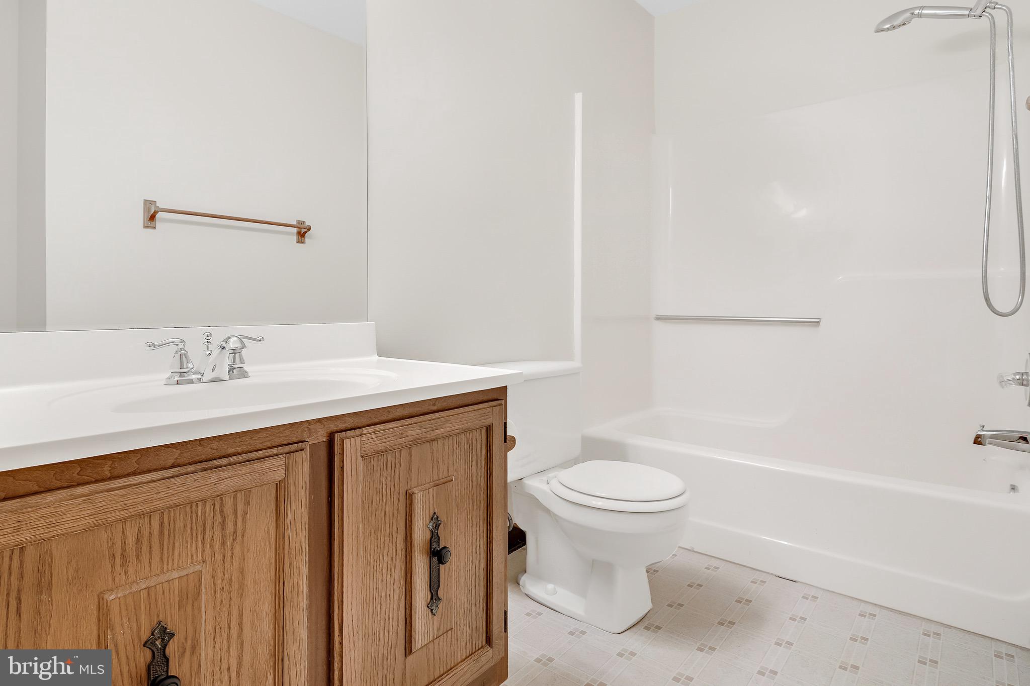 3886 Ridgewood Road York, PA 17406 - Photo 15 of 29 Gallery Image 15