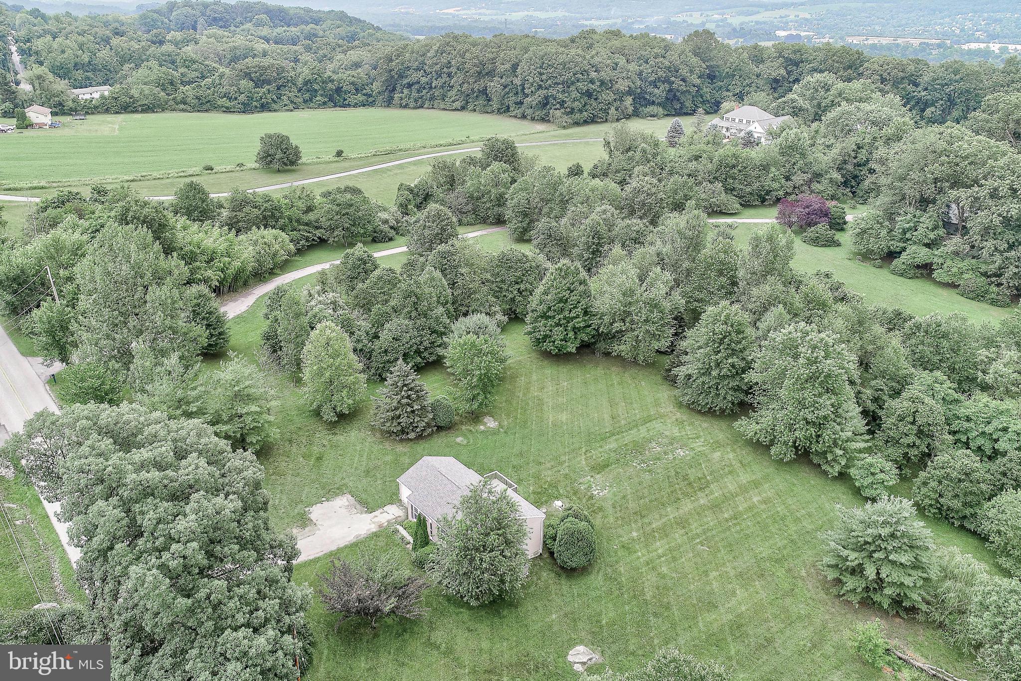3886 Ridgewood Road York, PA 17406 - Photo 27 of 29 Gallery Image 27