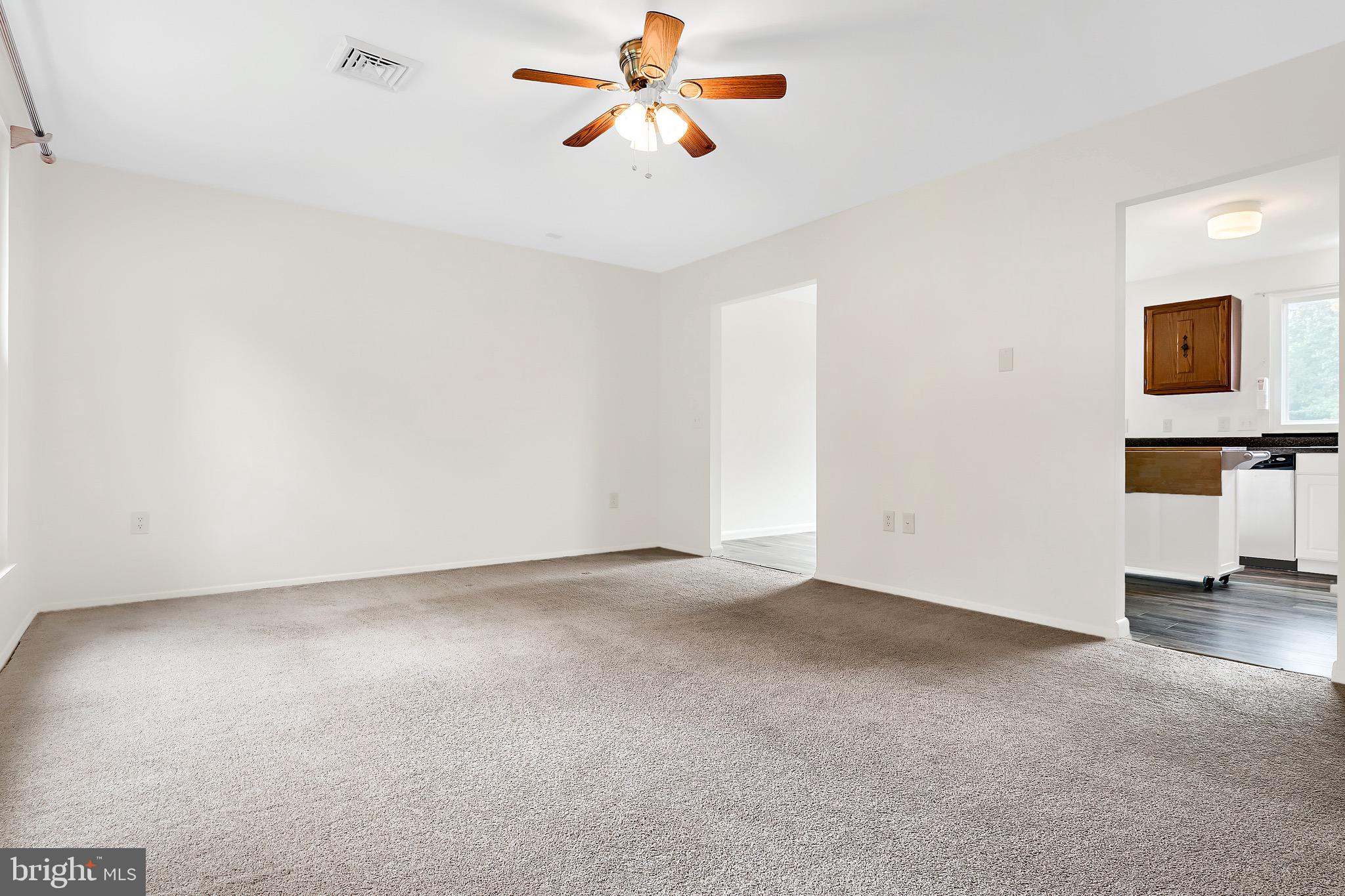 3886 Ridgewood Road York, PA 17406 - Photo 6 of 29 Gallery Image 6