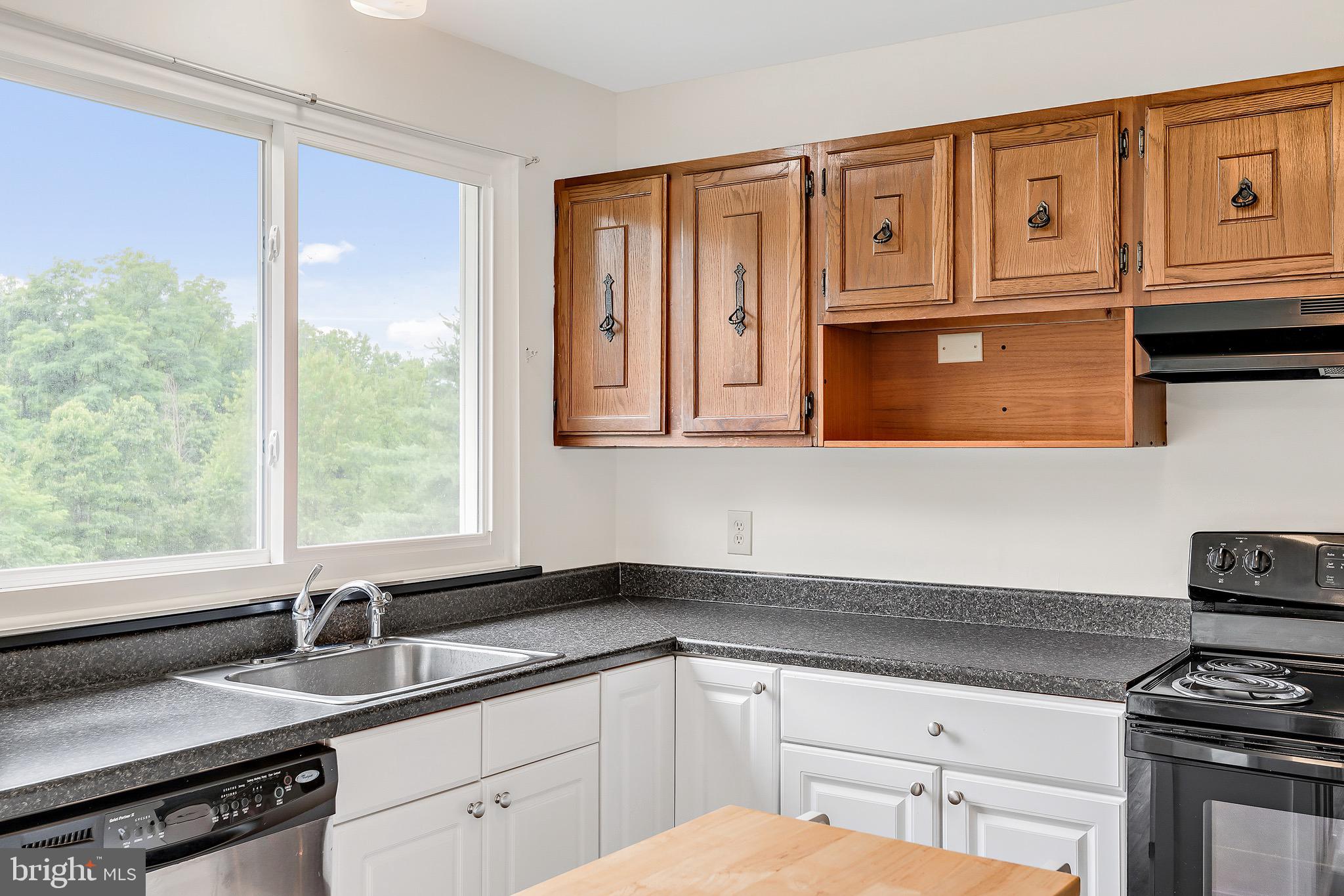 3886 Ridgewood Road York, PA 17406 - Photo 8 of 29 Gallery Image 8