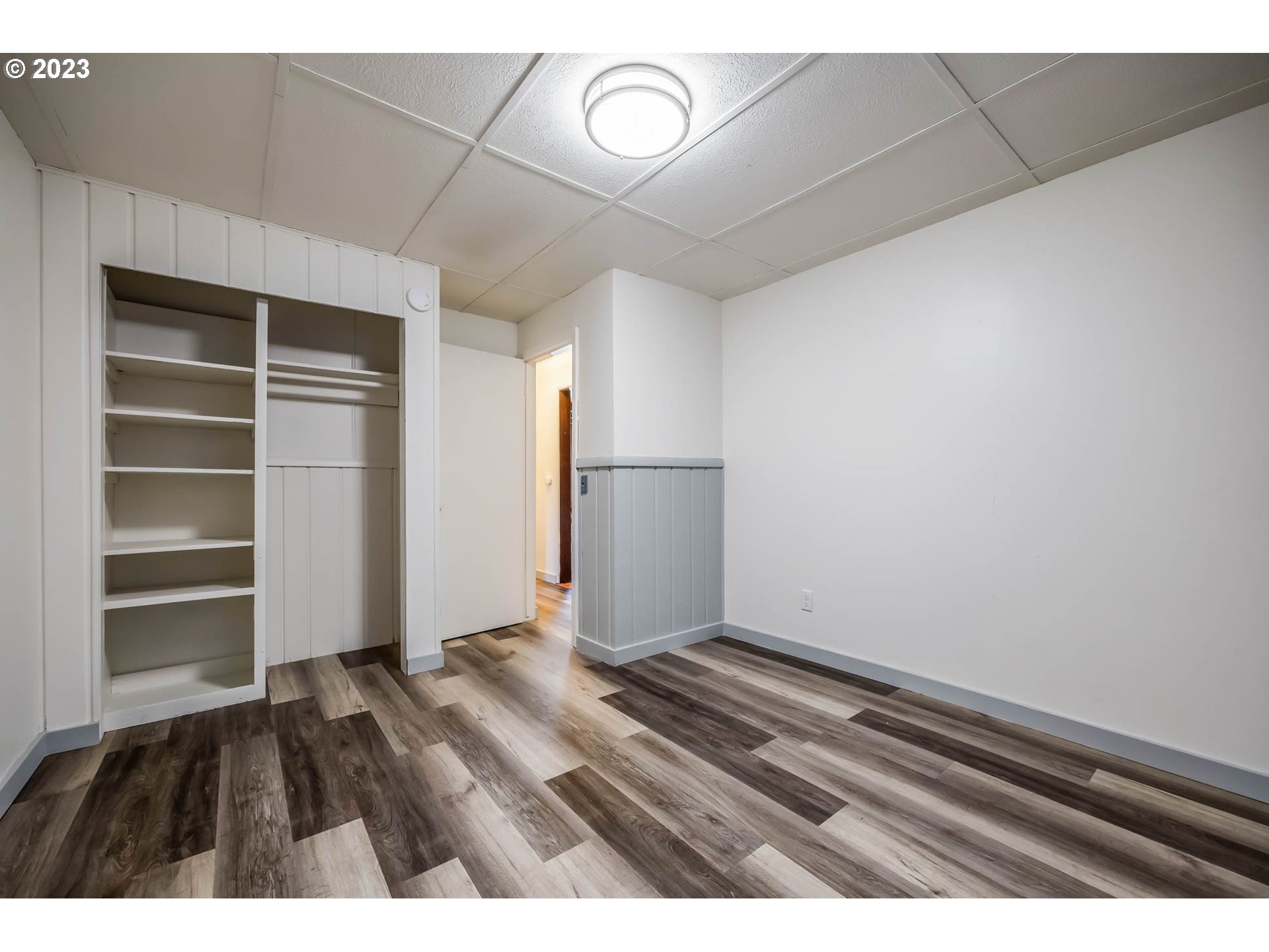 1565 Laura Street Springfield, OR 97477 - Photo 31 of 40 a view of an empty room with a window