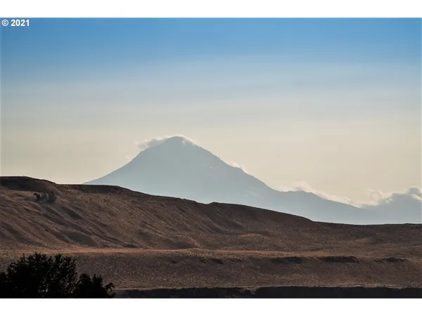 $2,200,000 | 9257 Highway 14, Wishram, WA 98673