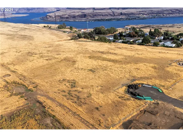 $2,200,000 | 9257 Highway 14, Wishram, WA 98673