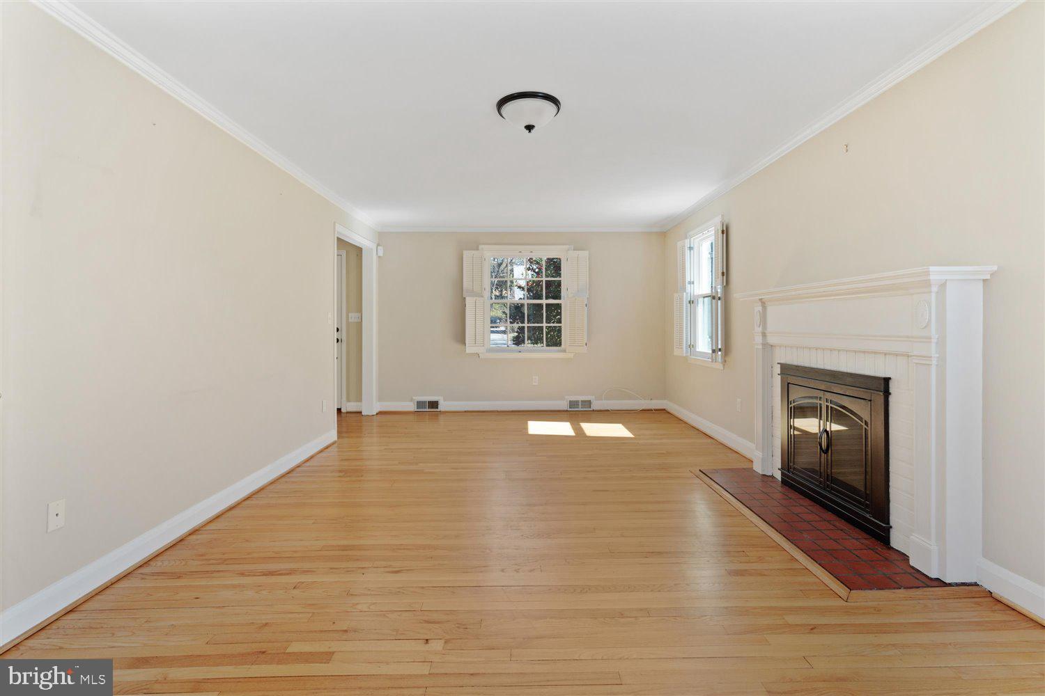 5504 Greenleaf Road Baltimore, MD 21210 - Photo 13 of 38