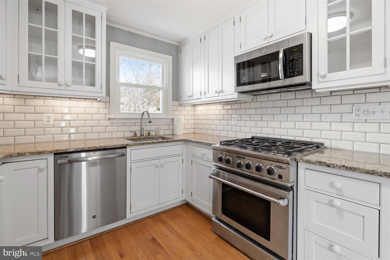 5504 Greenleaf Road Baltimore, MD 21210 - Photo 4 of 38