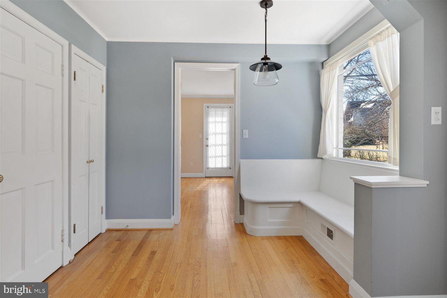 5504 Greenleaf Road Baltimore, MD 21210 - Photo 8 of 38