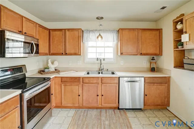 $319,999 | 112 St Charles Place, Aylett, VA 23009