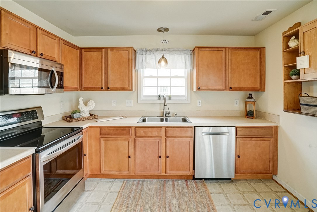 112 St Charles Place Aylett, VA 23009 - Photo 17 of 39