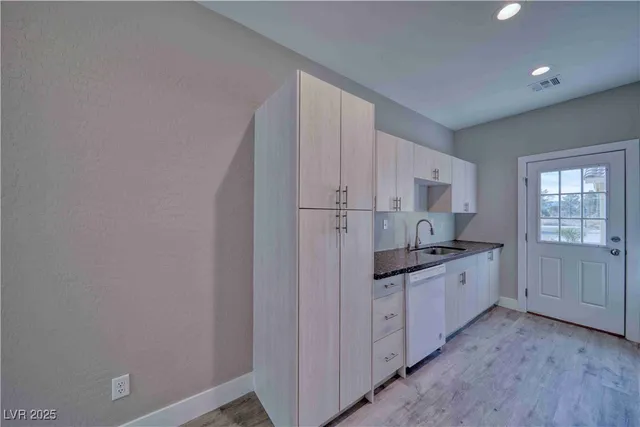 $1,250 | 610 San Lorenzo Street, Unit 1, Pahrump, NV 89048