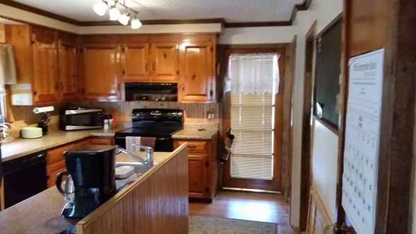 158 Groton Road Chelmsford, MA 01863 - Photo 3 of 24 Gallery Image 3