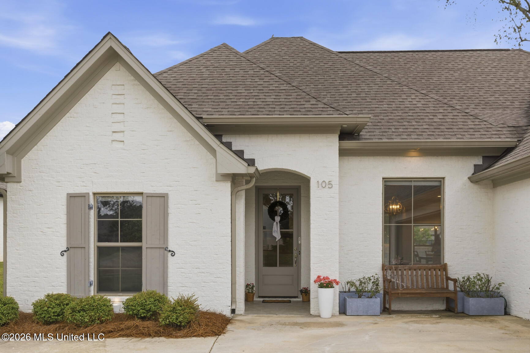 105 Shore View Drive Madison, MS 39110 - Photo 3 of 38 105 Shore View-3