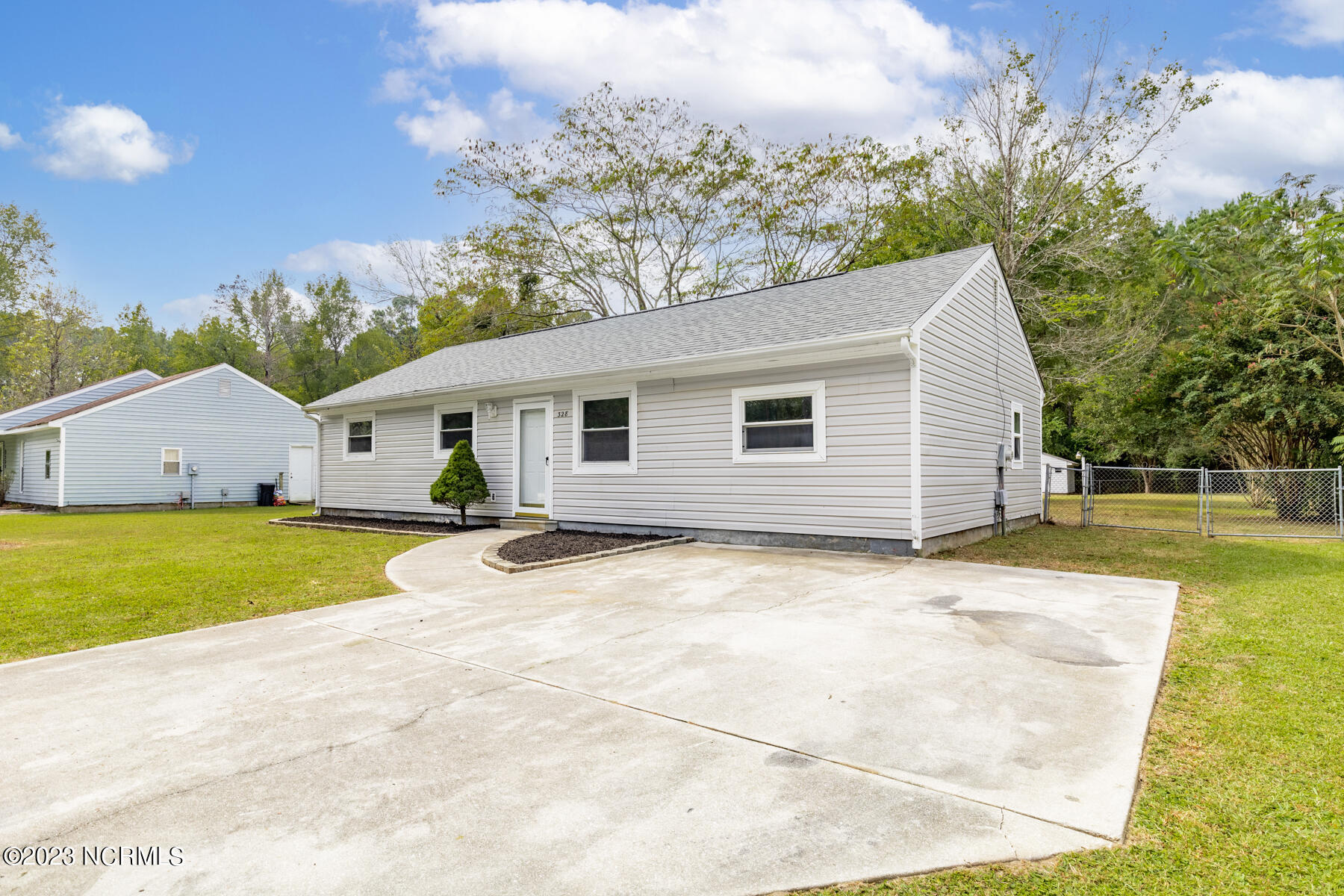 328 Union Chapel Church Road Richlands, NC 28574 - Photo 3 of 21 union-3