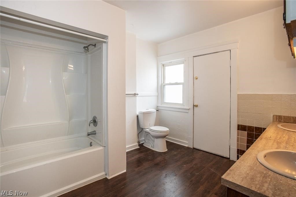 1671 Lee Road Cleveland Heights, OH 44118 - Photo 36 of 49