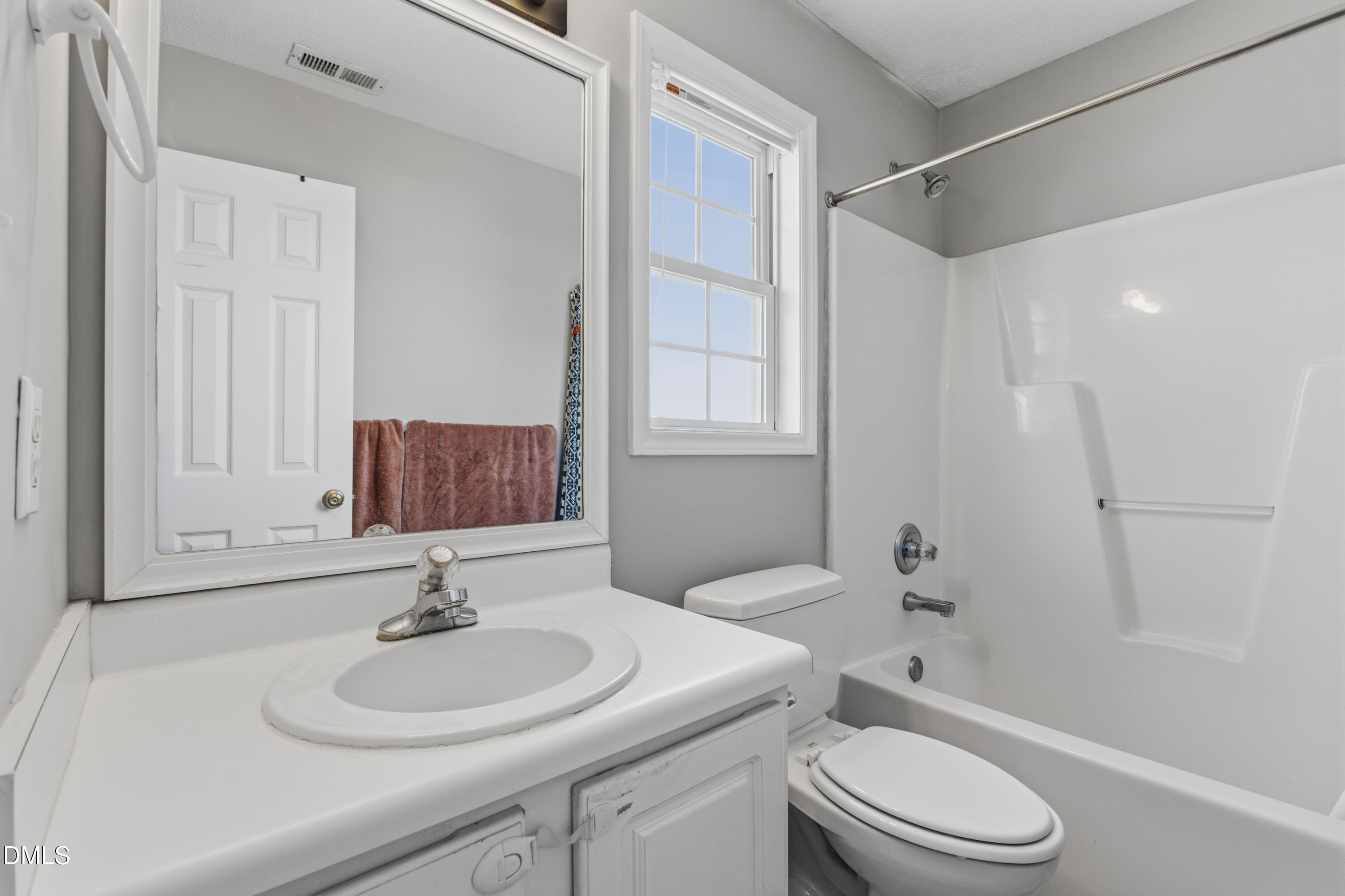 4729 Windbreak Lane Raleigh, NC 27616 - Photo 14 of 28 CY1A1873