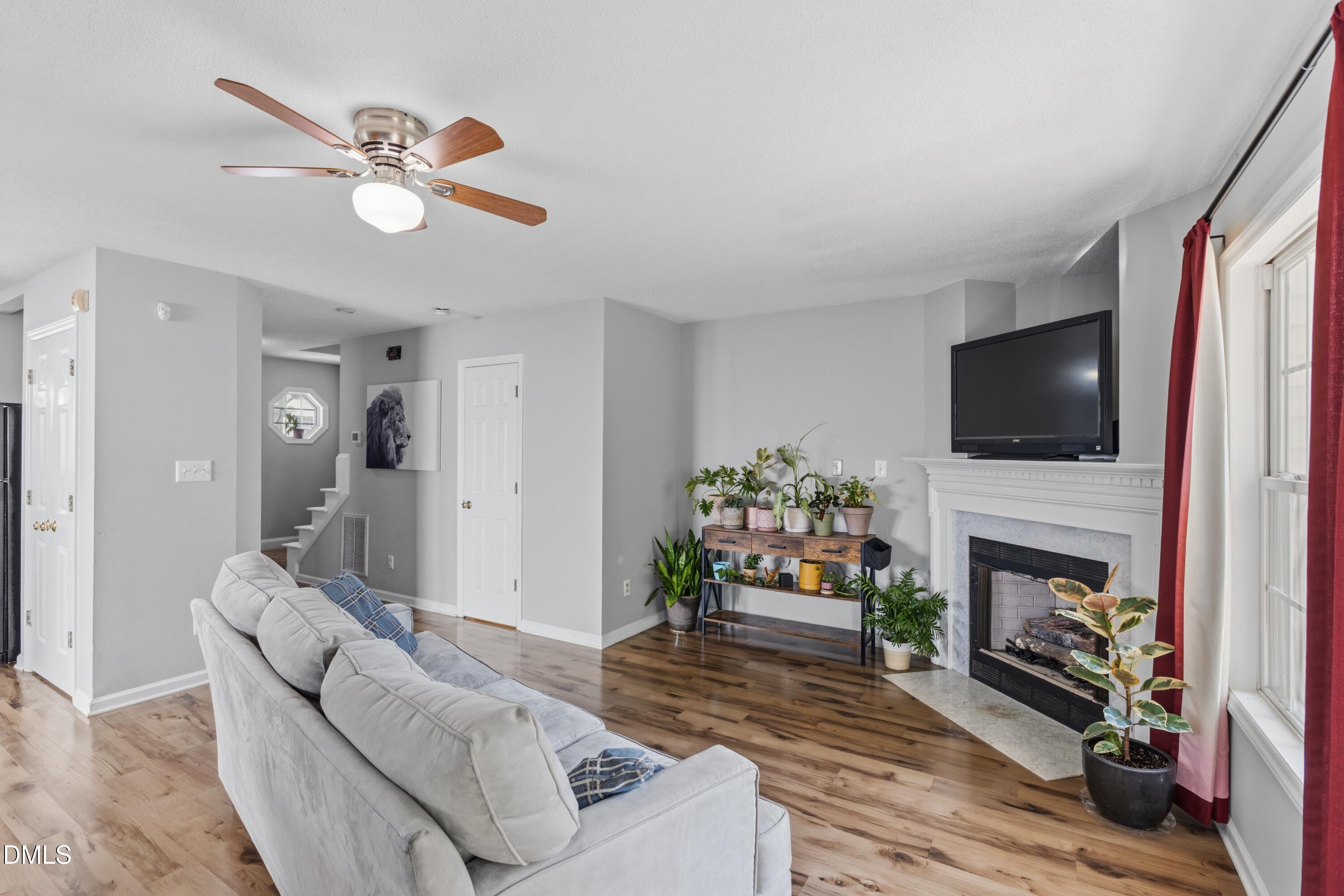 4729 Windbreak Lane Raleigh, NC 27616 - Photo 9 of 28 CY1A1813