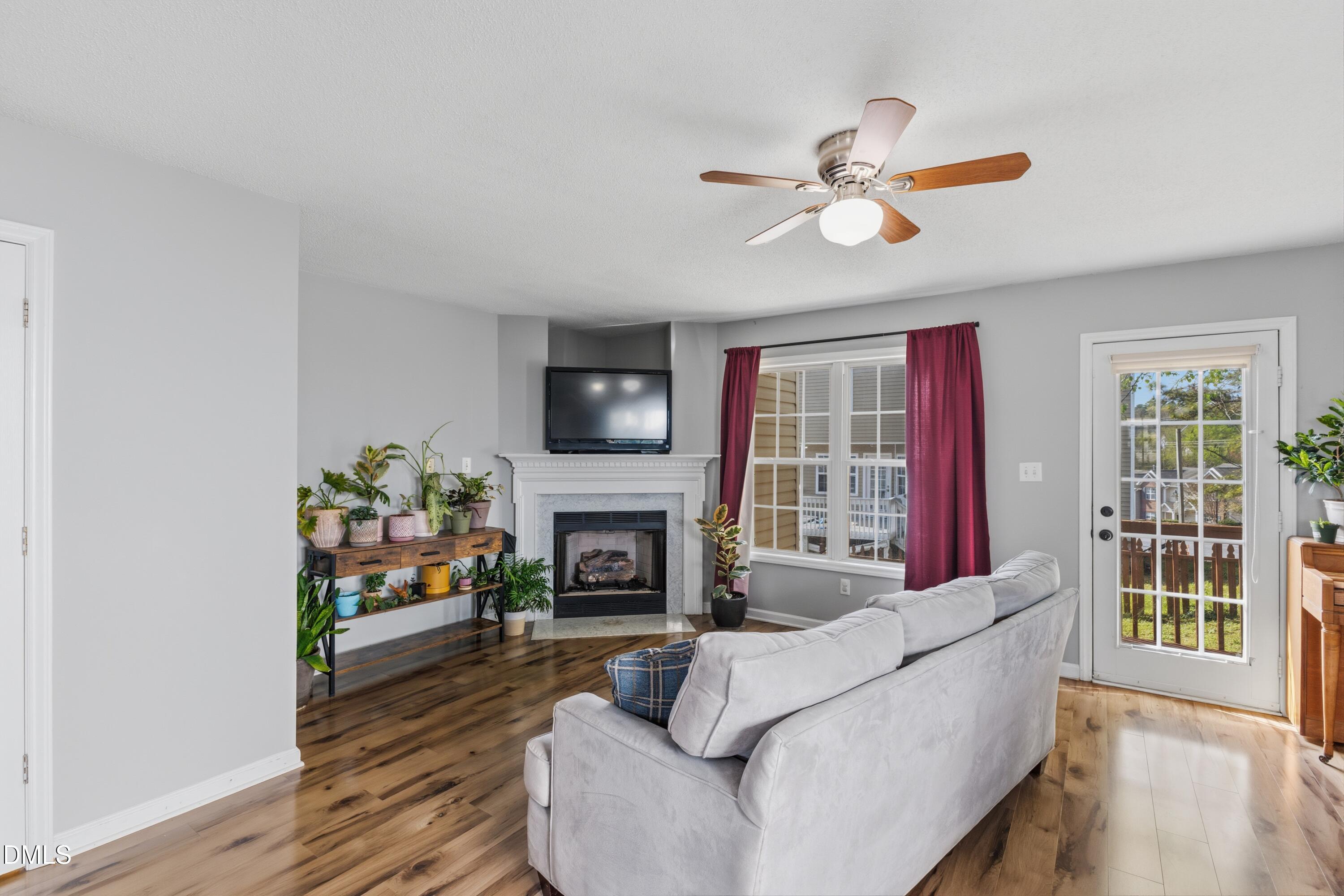 4729 Windbreak Lane Raleigh, NC 27616 - Photo 10 of 28 CY1A1808