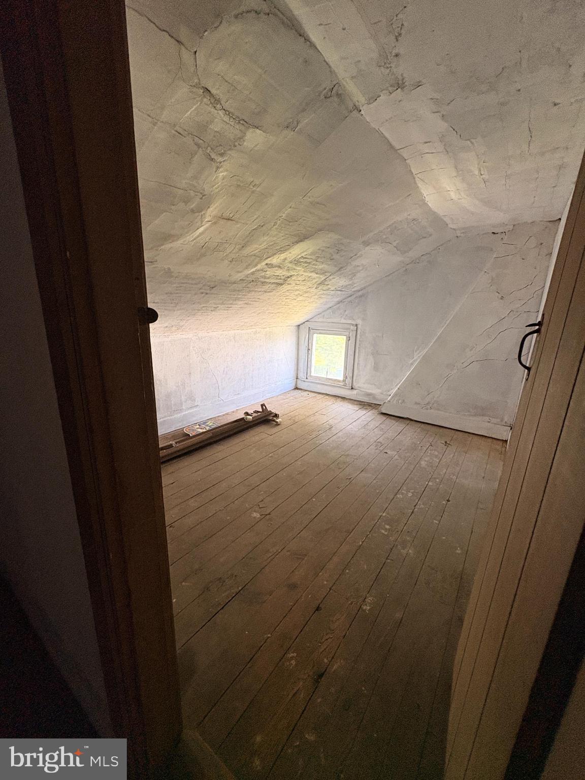 43 Pearl Street Rising Sun, MD 21911 - Photo 40 of 49 Attic Room #1