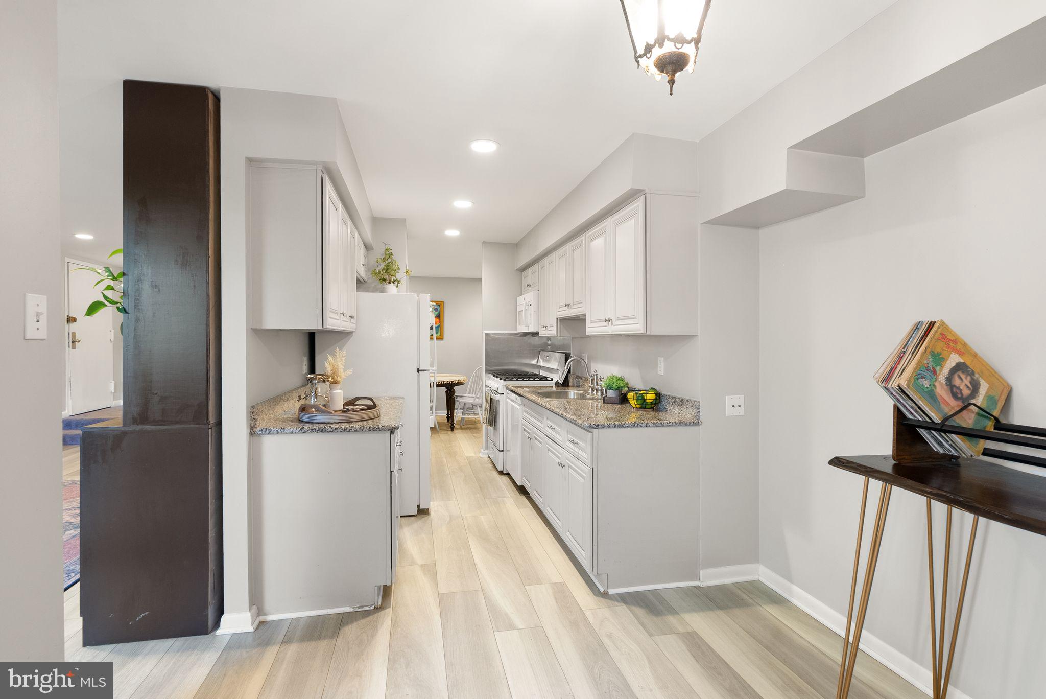 11200 Chestnut Grove Square, Unit 302 Reston, VA 20190 - Photo 11 of 26