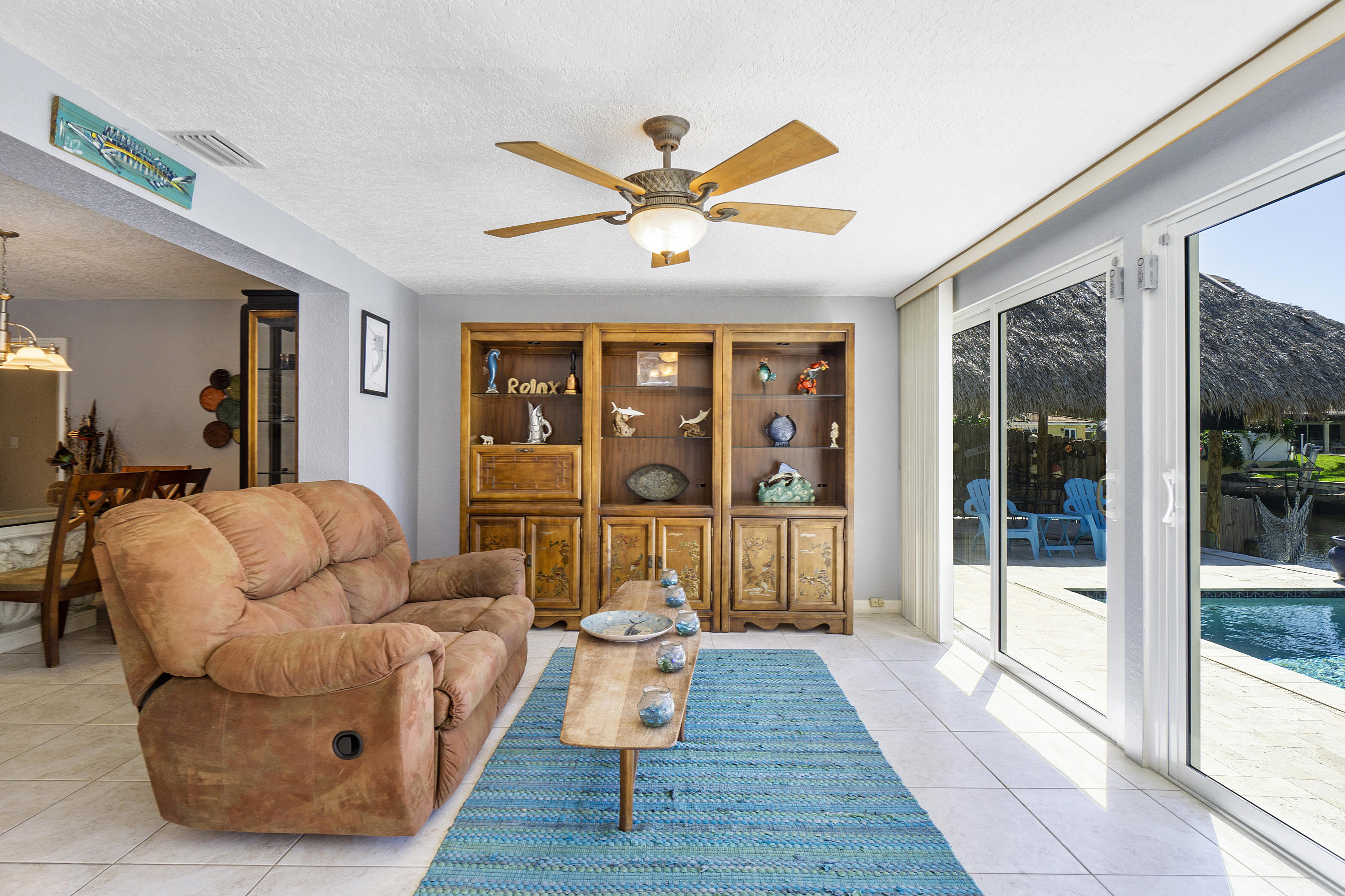 300 Southwest 14th Place Boca Raton, FL 33432 - Photo 11 of 37 300_Sw_14th_Pl_18