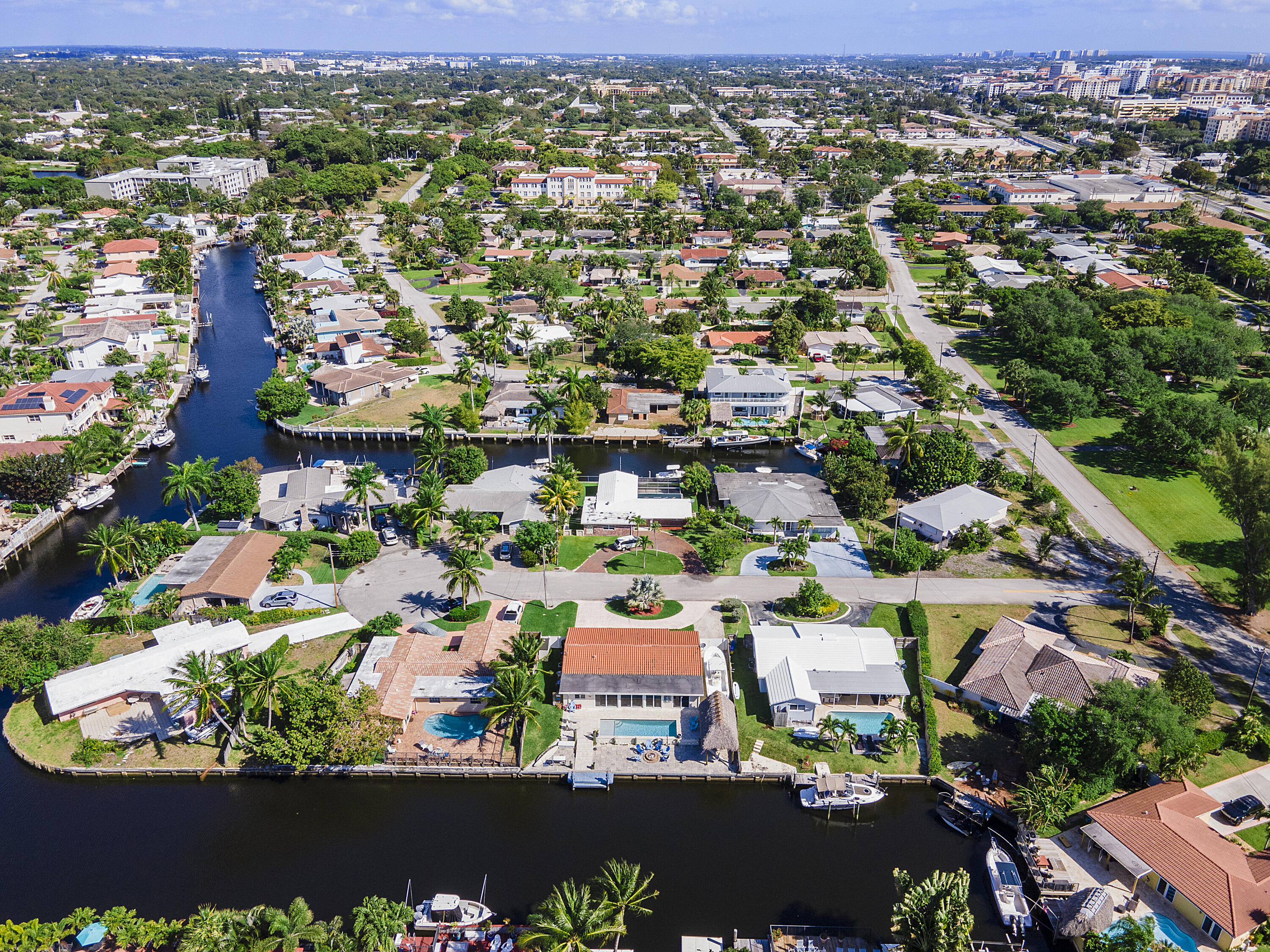 300 Southwest 14th Place Boca Raton, FL 33432 - Photo 31 of 37 300_Sw_14th_Pl_43