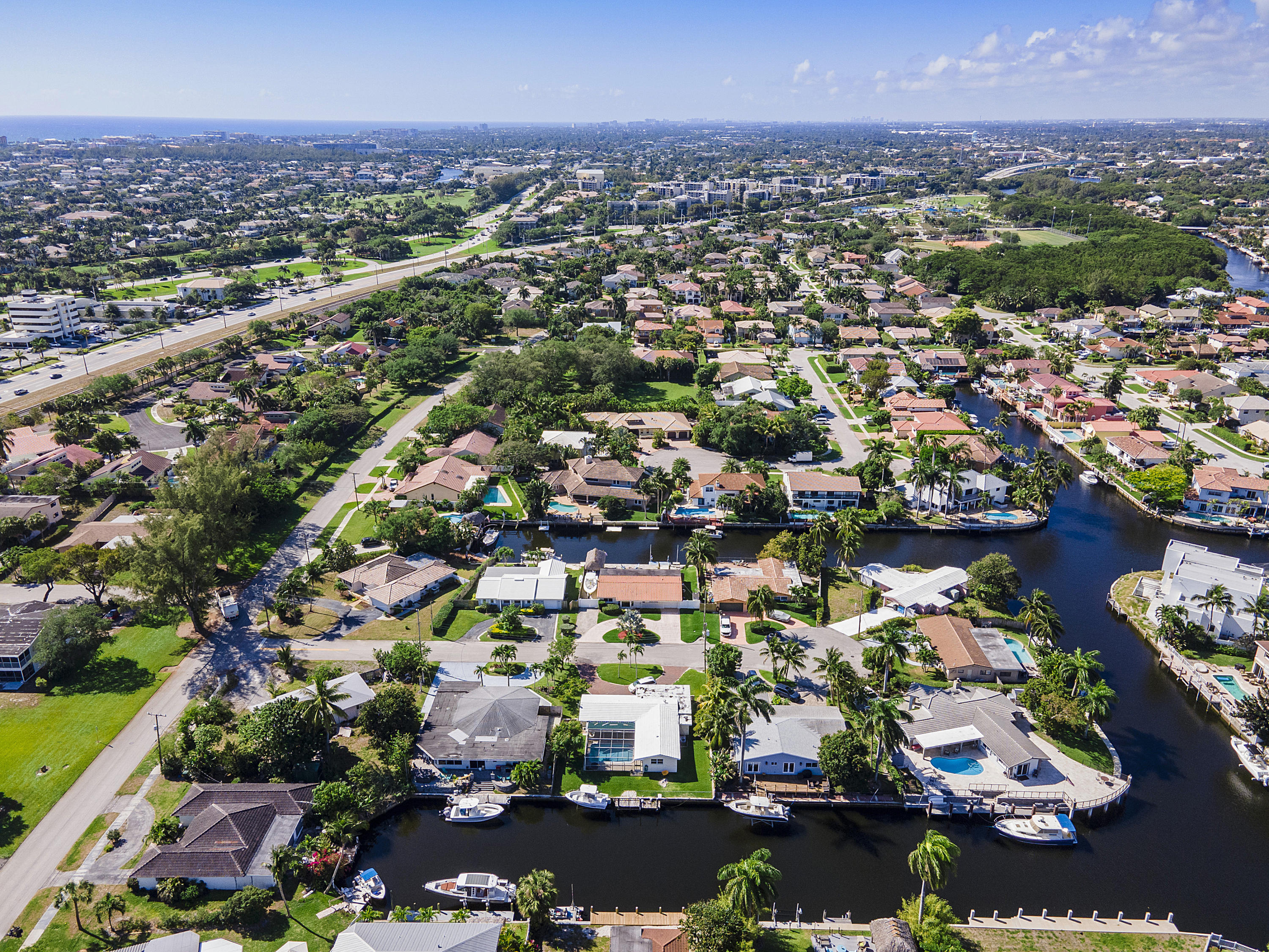 300 Southwest 14th Place Boca Raton, FL 33432 - Photo 34 of 37 300_Sw_14th_Pl_46
