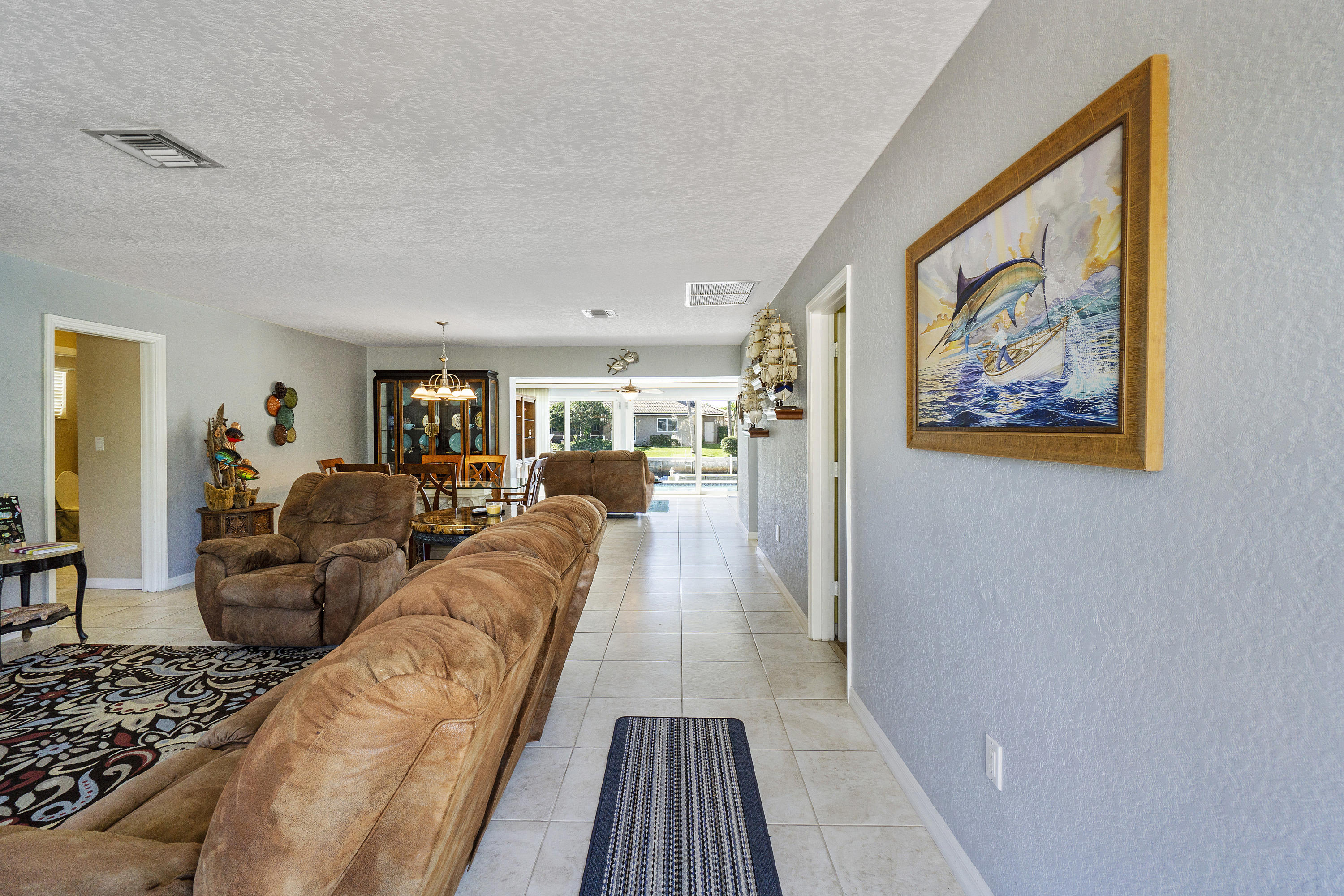 300 Southwest 14th Place Boca Raton, FL 33432 - Photo 7 of 37 300_Sw_14th_Pl_08