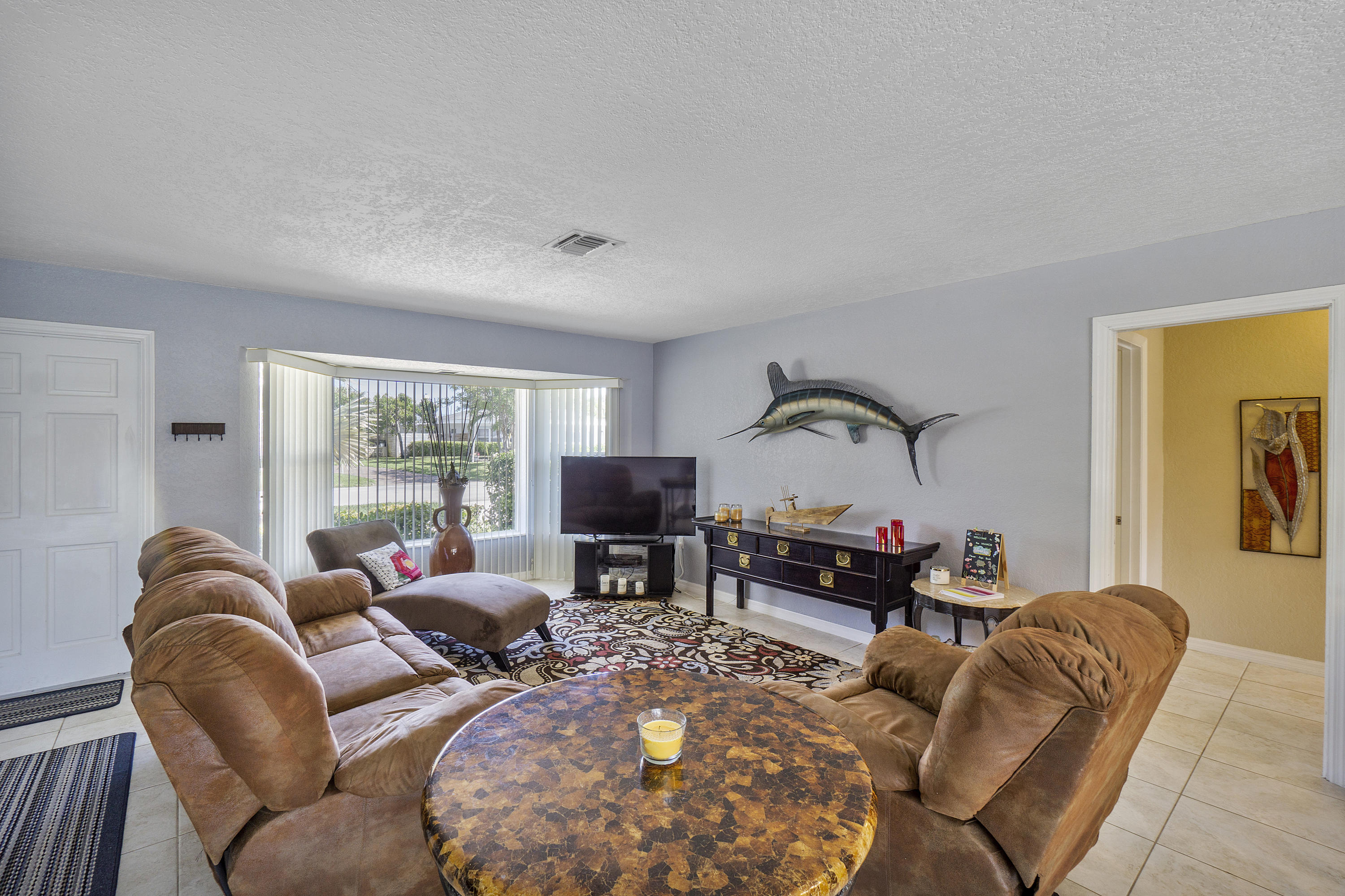 300 Southwest 14th Place Boca Raton, FL 33432 - Photo 8 of 37 300_Sw_14th_Pl_10