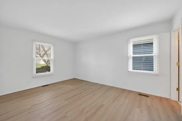 $3,200 | 2301 Providence Court, Naperville, IL 60565