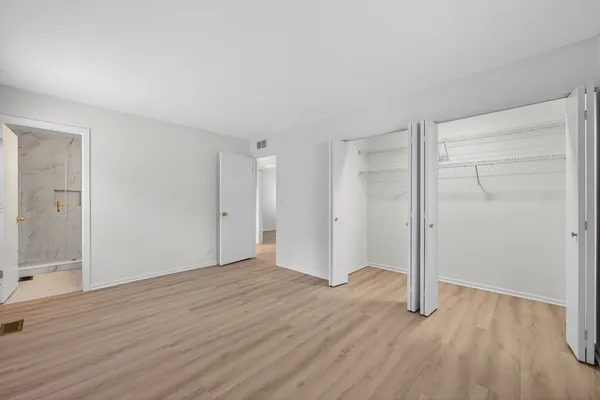 $3,200 | 2301 Providence Court, Naperville, IL 60565