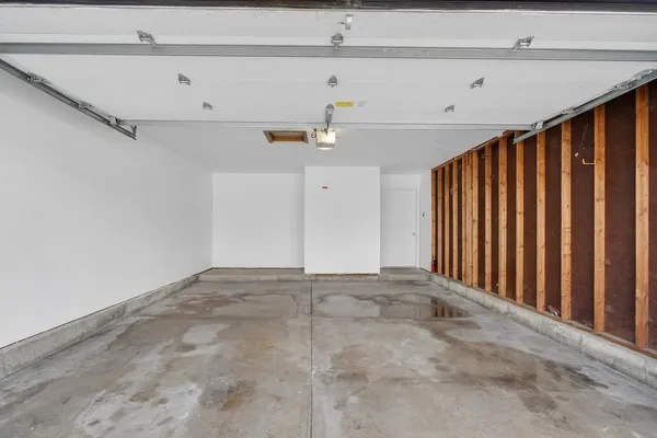 $3,200 | 2301 Providence Court, Naperville, IL 60565