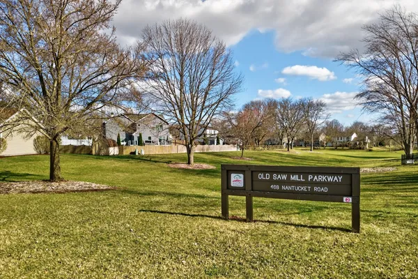 $3,200 | 2301 Providence Court, Naperville, IL 60565