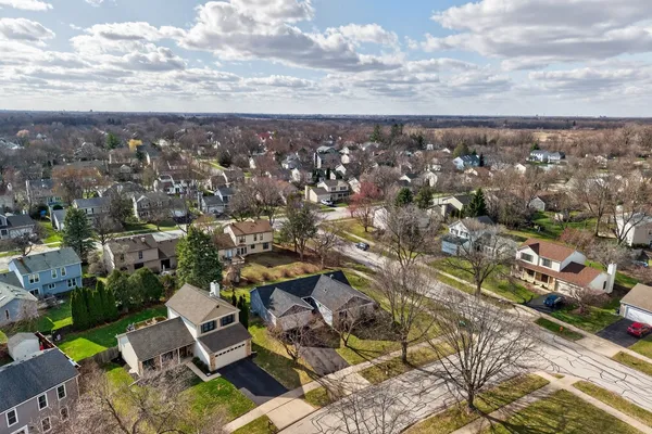 $3,200 | 2301 Providence Court, Naperville, IL 60565