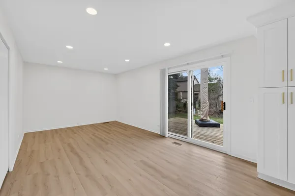 $3,200 | 2301 Providence Court, Naperville, IL 60565